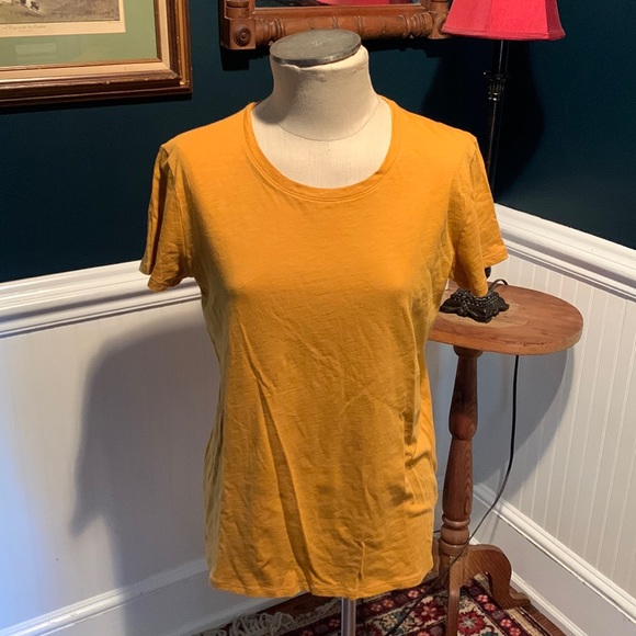 PINK Victoria’s Secret t-shirt - Picture 1 of 2